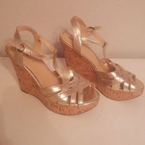 Gold wedges size 8.5